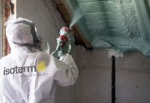 Edifică-te în doar 4 minute asupra izolației cu spumă!