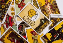 Cum te pot ajuta lecturile de tarot sa-ti stimulezi cariera?