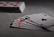 Noroc și îndemânare la Poker
