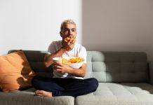 3 obiceiuri de viață care îți pot afecta sistemul digestiv