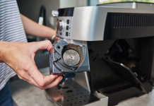 Espressorul tău dă semne de oboseală? Iată când să apelezi la un service profesional