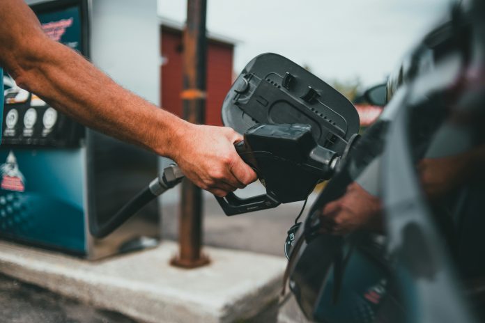 pretul-carburantilor-astazi-in-romania-cat-costa-benzina-motorina-si-gpl-si-cum-difera-pe-judete.jpg